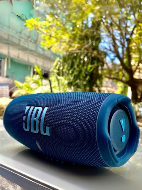 JBL CHARGE 5 PRO: EXPLOTA LA FIESTA